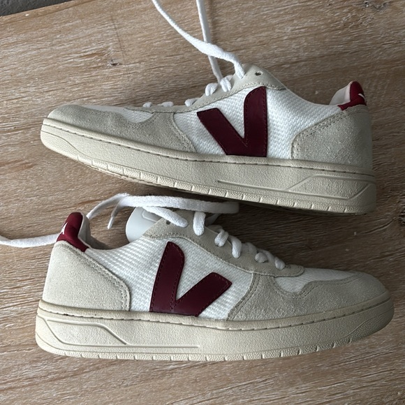 VEJA White Red and Cream Suede Sneakers - Picture 4 of 12